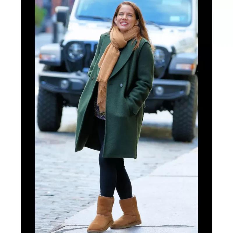 ANNA_CLUMSKY_INVENTING_ANNA_GREEN_COAT_2