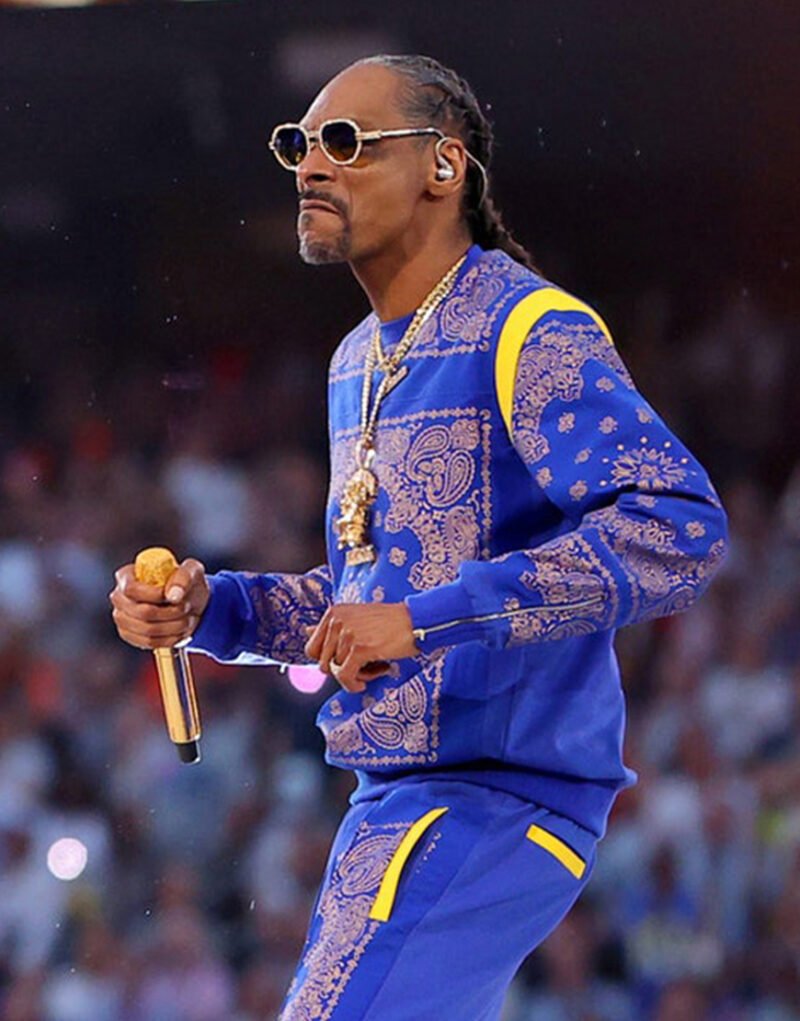 Snoop_Dogg_Super_Bowl_Halftime_Blue_Tracksuit_2