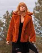 Yellowstone-Beth-Dutton-Fur-Coat-510x638